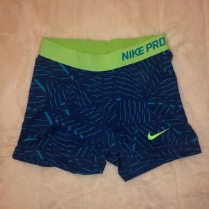 Nike Pros- Size M